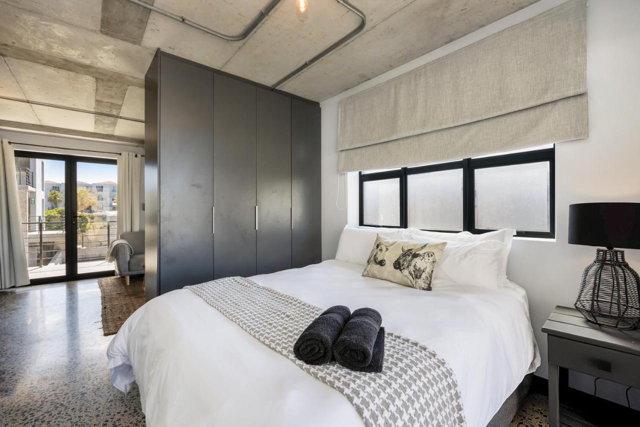 Manhattan On Coral Apartment *